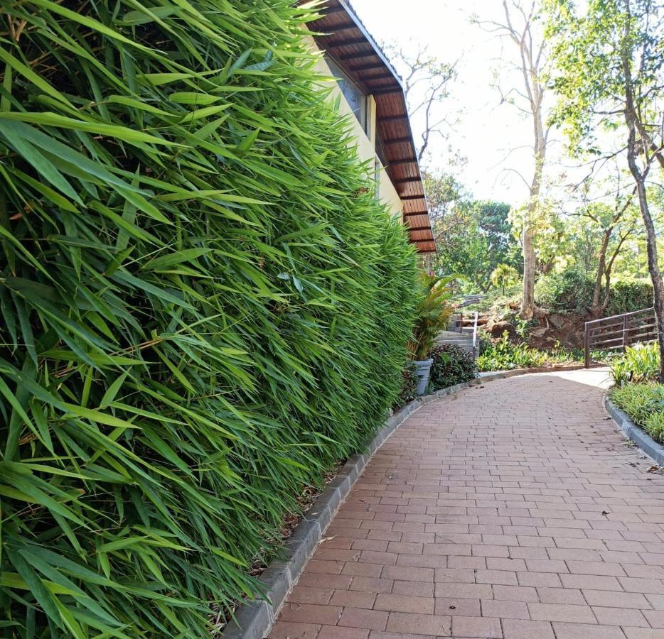 Encore A Boutique Resort Mulshi ภายนอก รูปภาพ